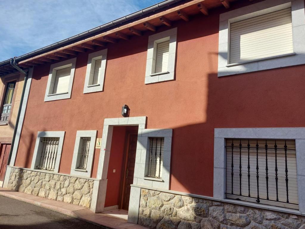 El Castañu, Pensión